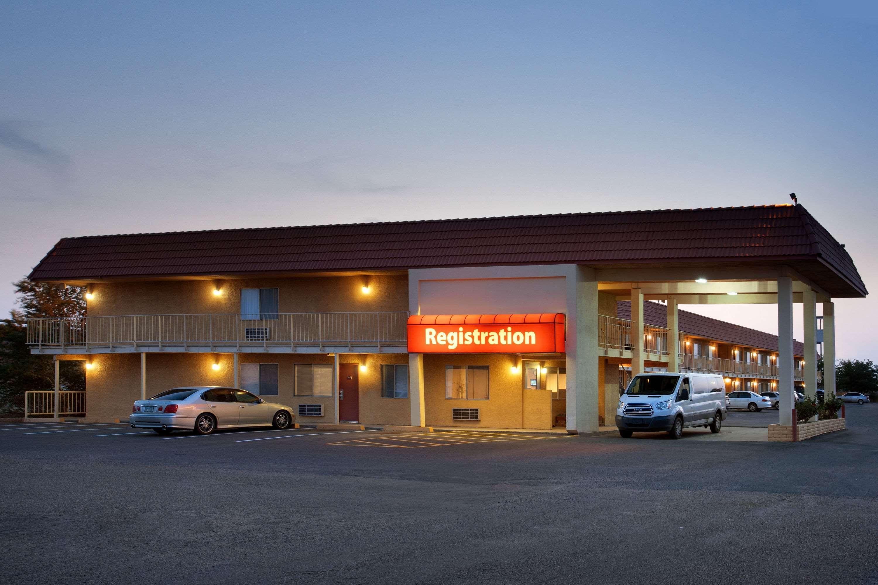 Clarion Pointe Winslow I-40 Exteriör bild